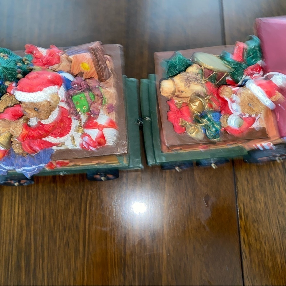 CHRISTMAS TRAIN DECOR WOOD RESIN 4 PIECES SANTA TEDDY BEARS SNOWMEN 28”Long - Picture 8 of 15